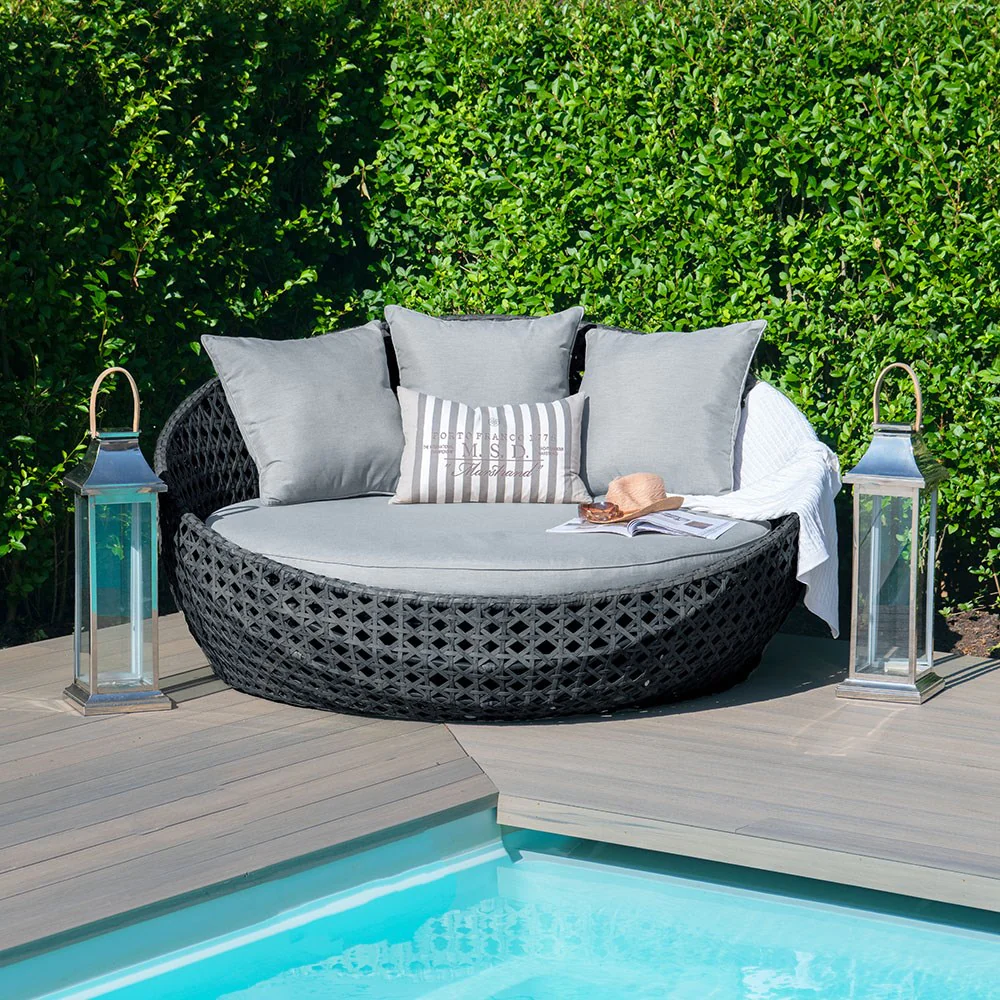 Amore-Day-Bed-in-Grey-from-Maze-Rattan